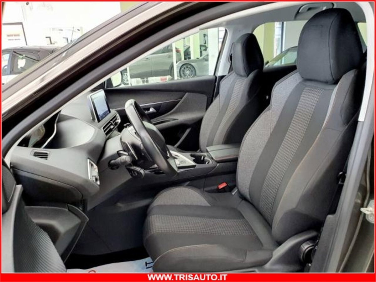 Peugeot 3008 BlueHDi 130 S&S EAT8 Business (8)