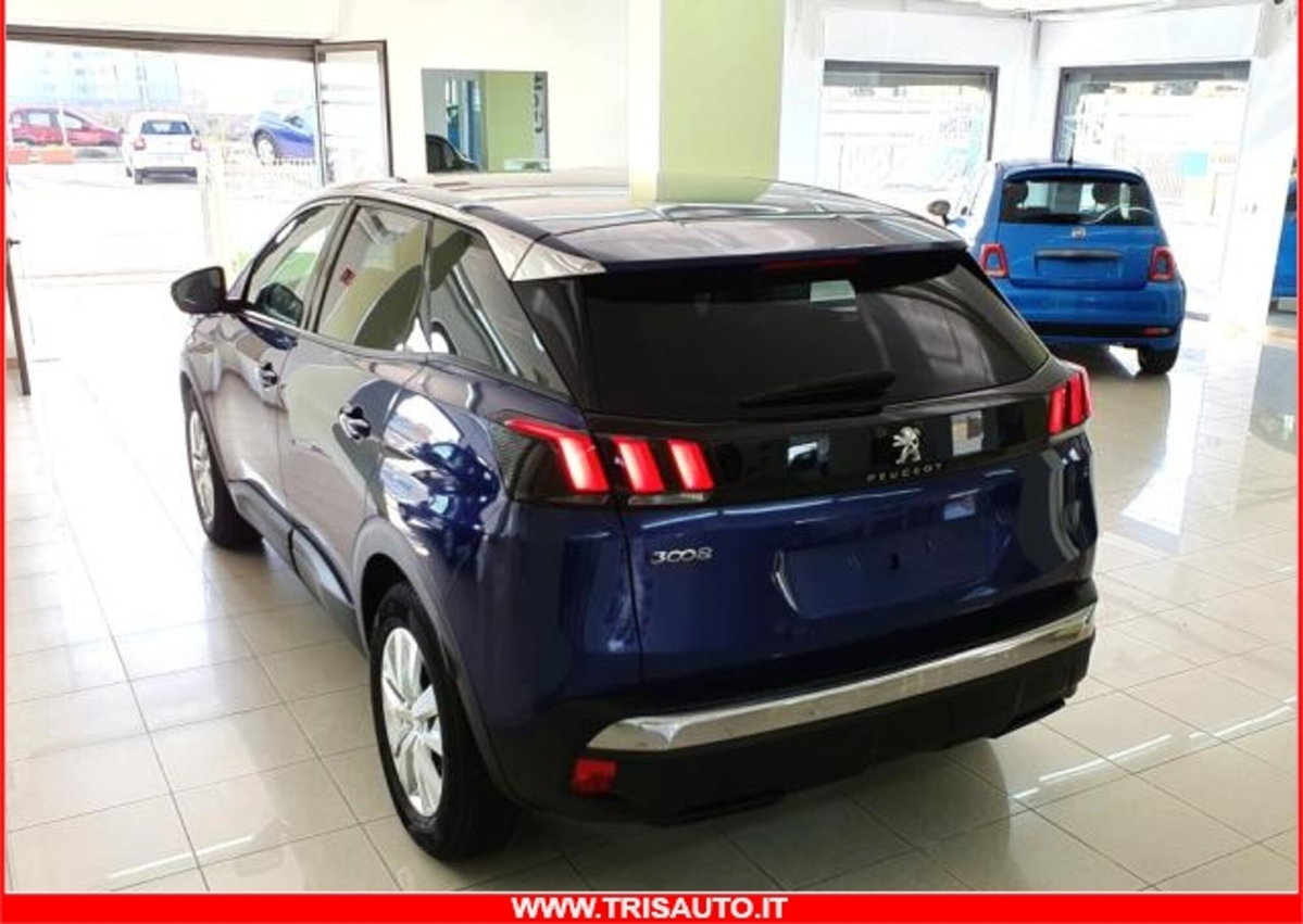 Peugeot 3008 BlueHDi 130 S&S EAT8 Business (2)