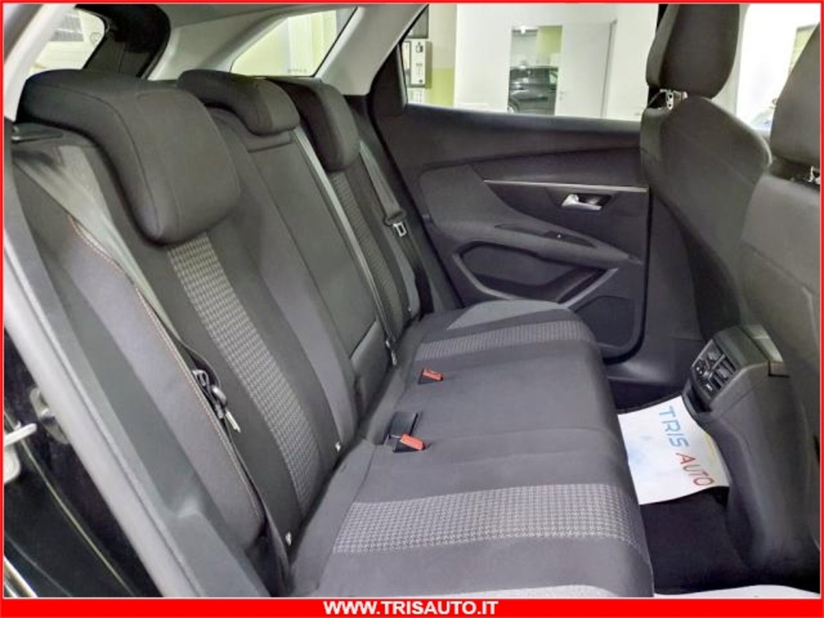 Peugeot 3008 BlueHDi 130 S&S Business (11)
