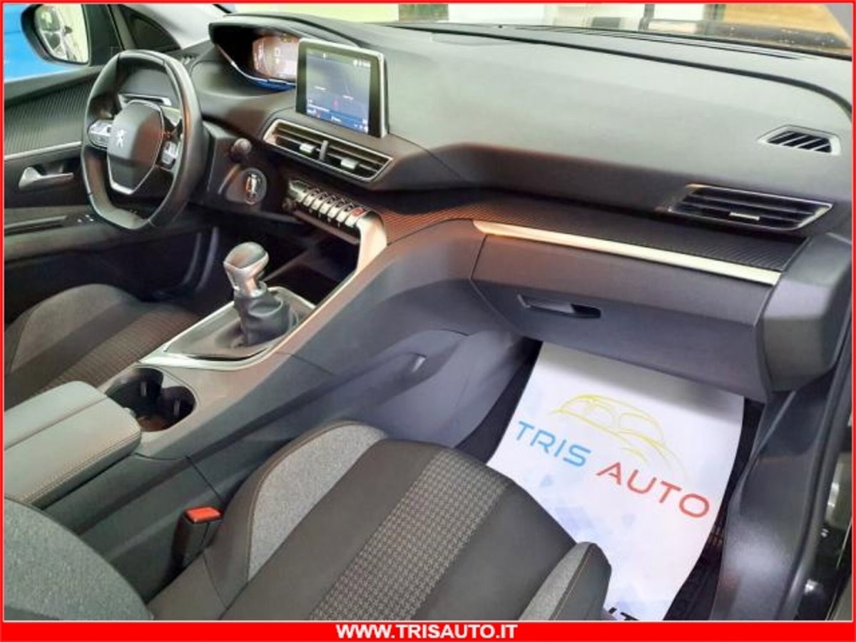 Peugeot 3008 BlueHDi 130 S&S Business (8)