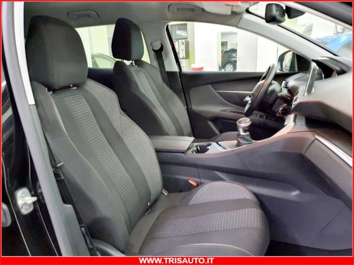 Peugeot 3008 BlueHDi 130 S&S Business (9)