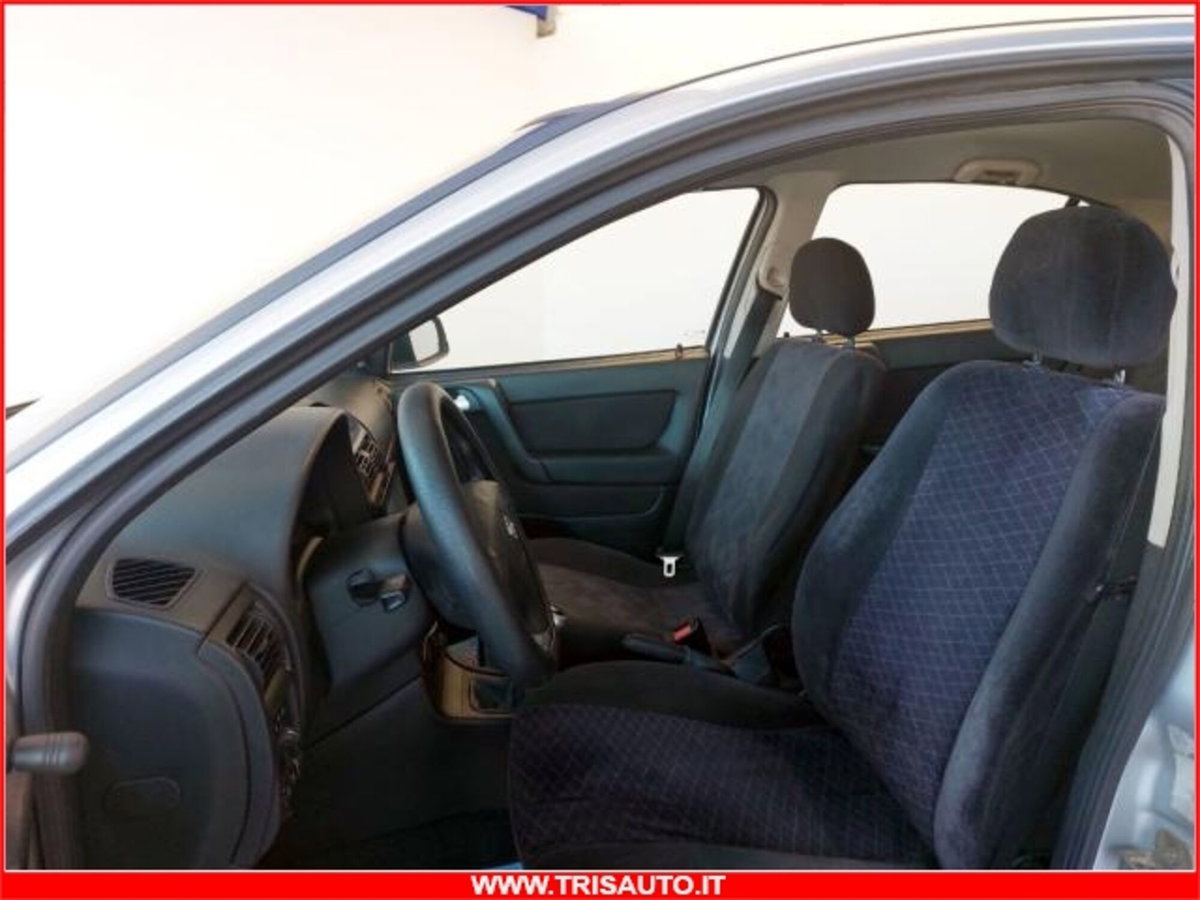 Opel Astra 1.7 16V DTI cat 5 porte Elegance (9)