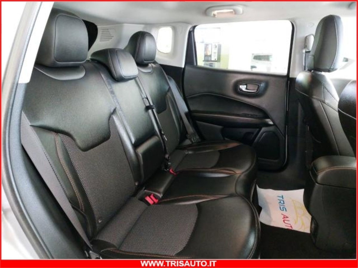 Jeep Compass 1.6 Multijet II 2WD Limited Winter (13)