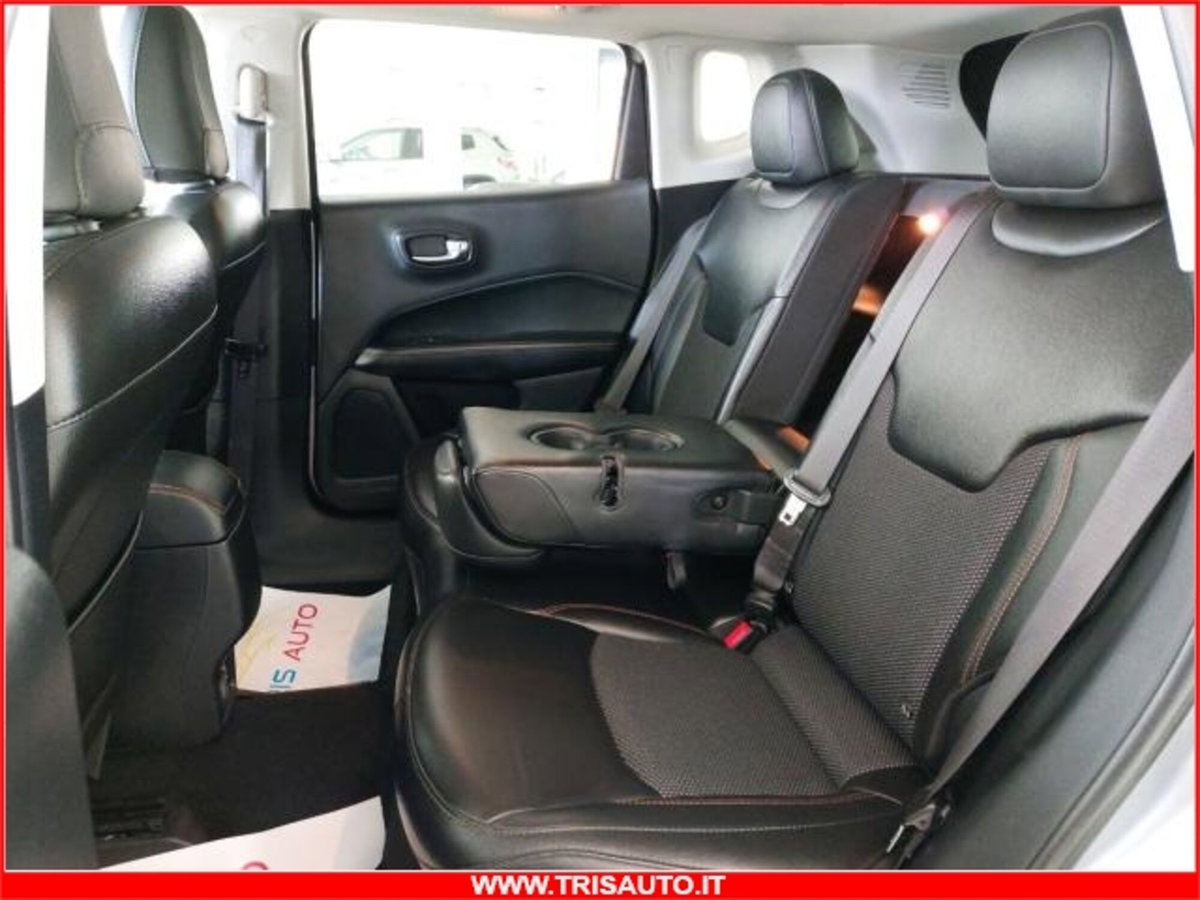 Jeep Compass 1.6 Multijet II 2WD Limited Winter (14)