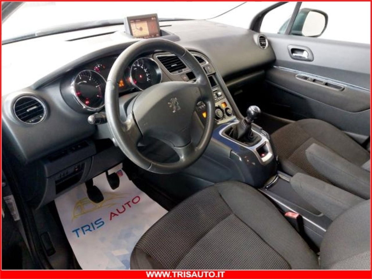 Peugeot 5008 2.0 HDi 150CV Business (5)