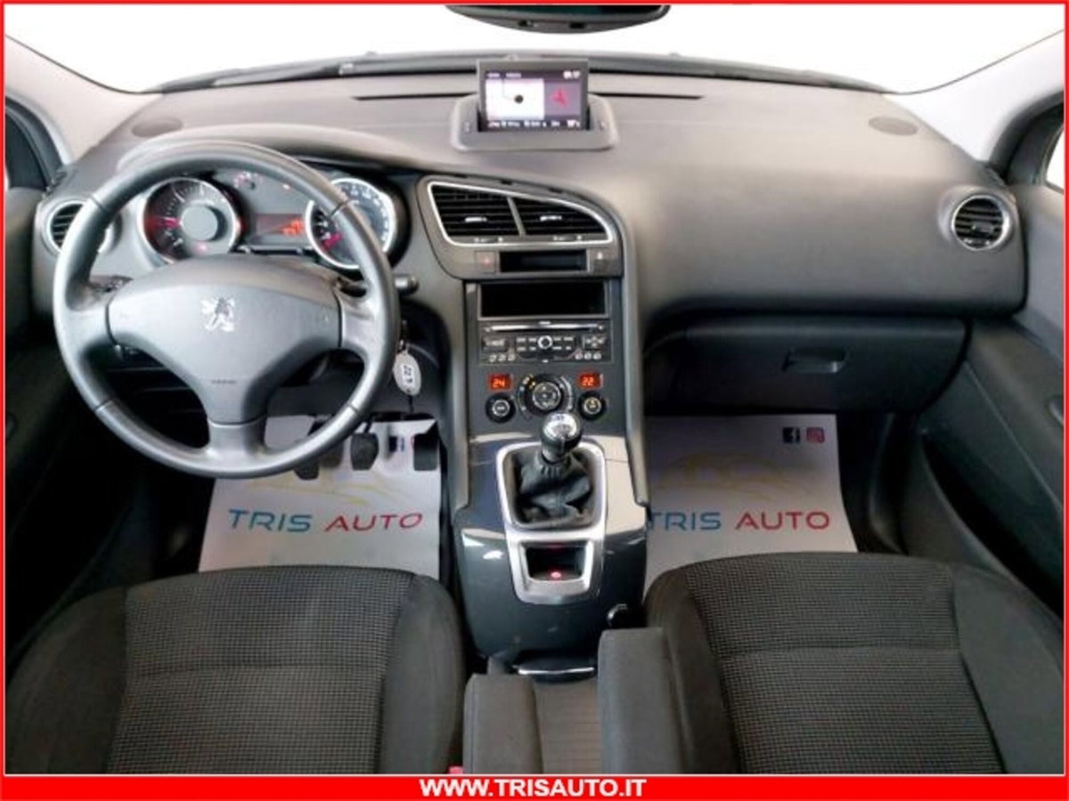 Peugeot 5008 2.0 HDi 150CV Business (6)