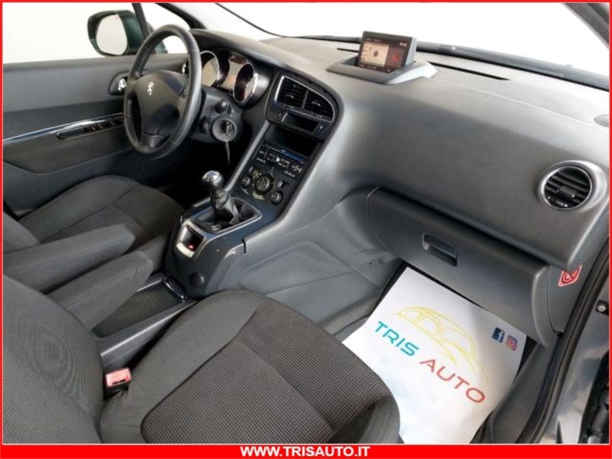 Peugeot 5008 2.0 HDi 150CV Business (7)