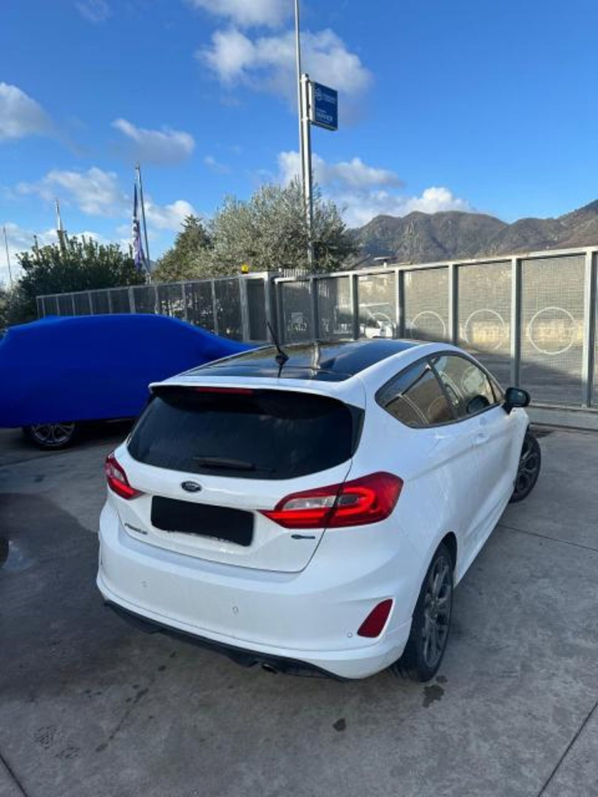 Ford Fiesta 1.5 TDCi 75CV 3 porte ST-Line (2)