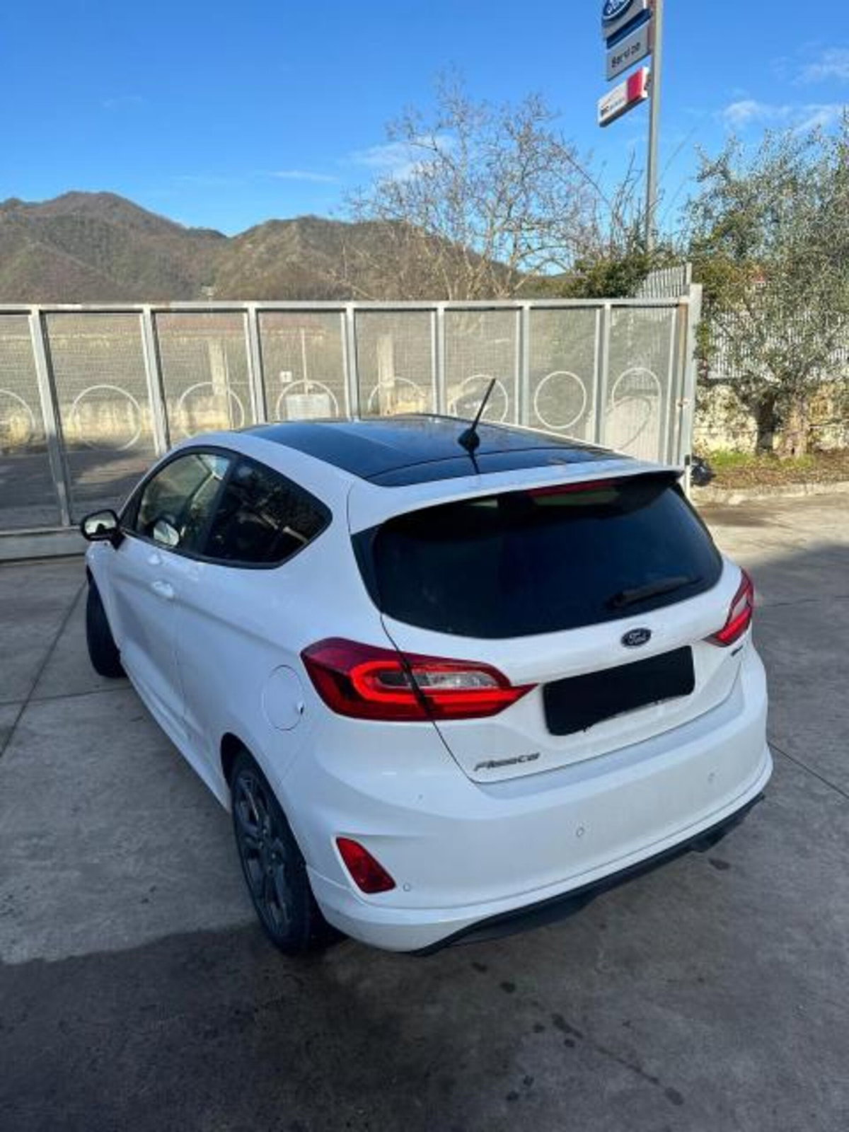 Ford Fiesta 1.5 TDCi 75CV 3 porte ST-Line (3)