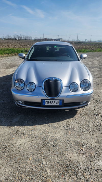 Jaguar S-Type (X202) 2.5 V6 24V cat Executive  usata