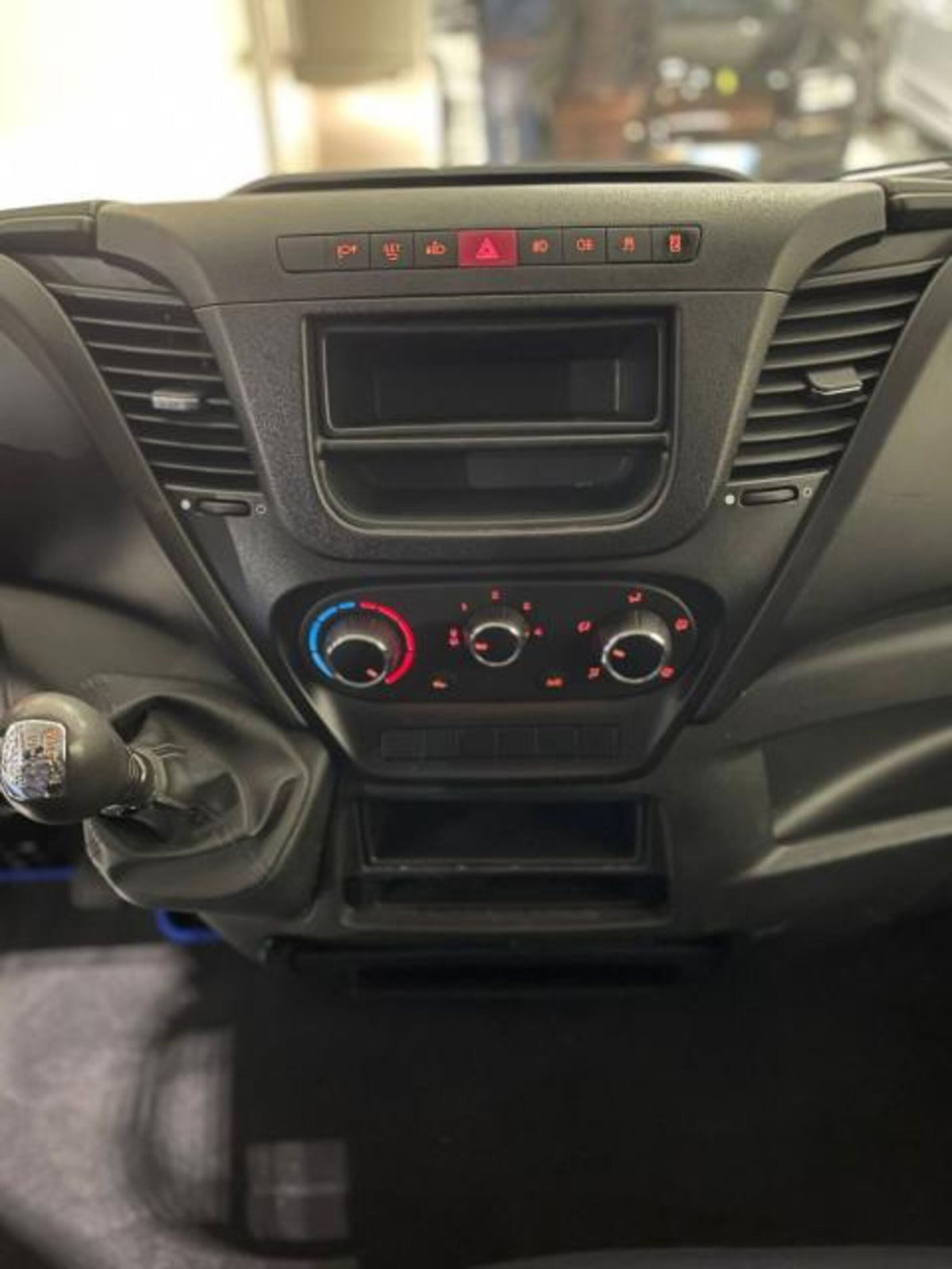 Iveco Daily Telaio 40C12DP/BrT2.3HpiTDI PLM-DC-RG Cab (13)