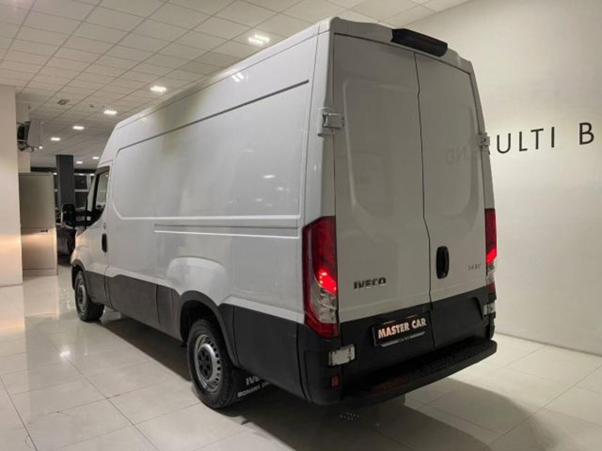 Iveco Daily Telaio 40C12DP/BrT2.3HpiTDI PLM-DC-RG Cab (2)