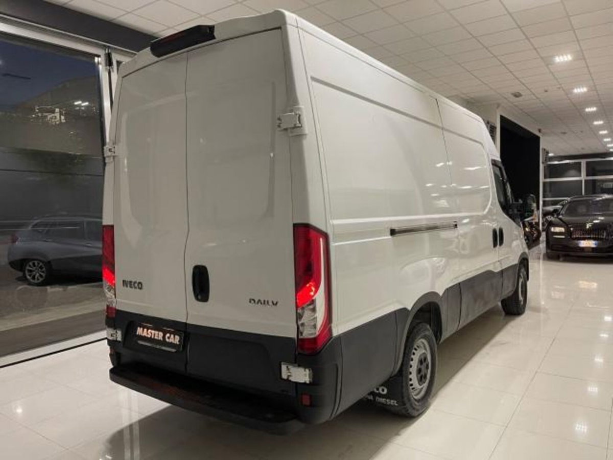 Iveco Daily Telaio 40C12DP/BrT2.3HpiTDI PLM-DC-RG Cab (4)