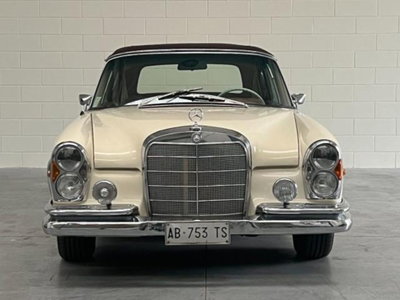 Mercedes-Benz Classe E Cabrio 250 Cabrio BlueEFFICIENCY Executive (3)