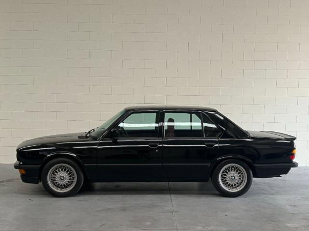 BMW Serie 5 M5 (10)