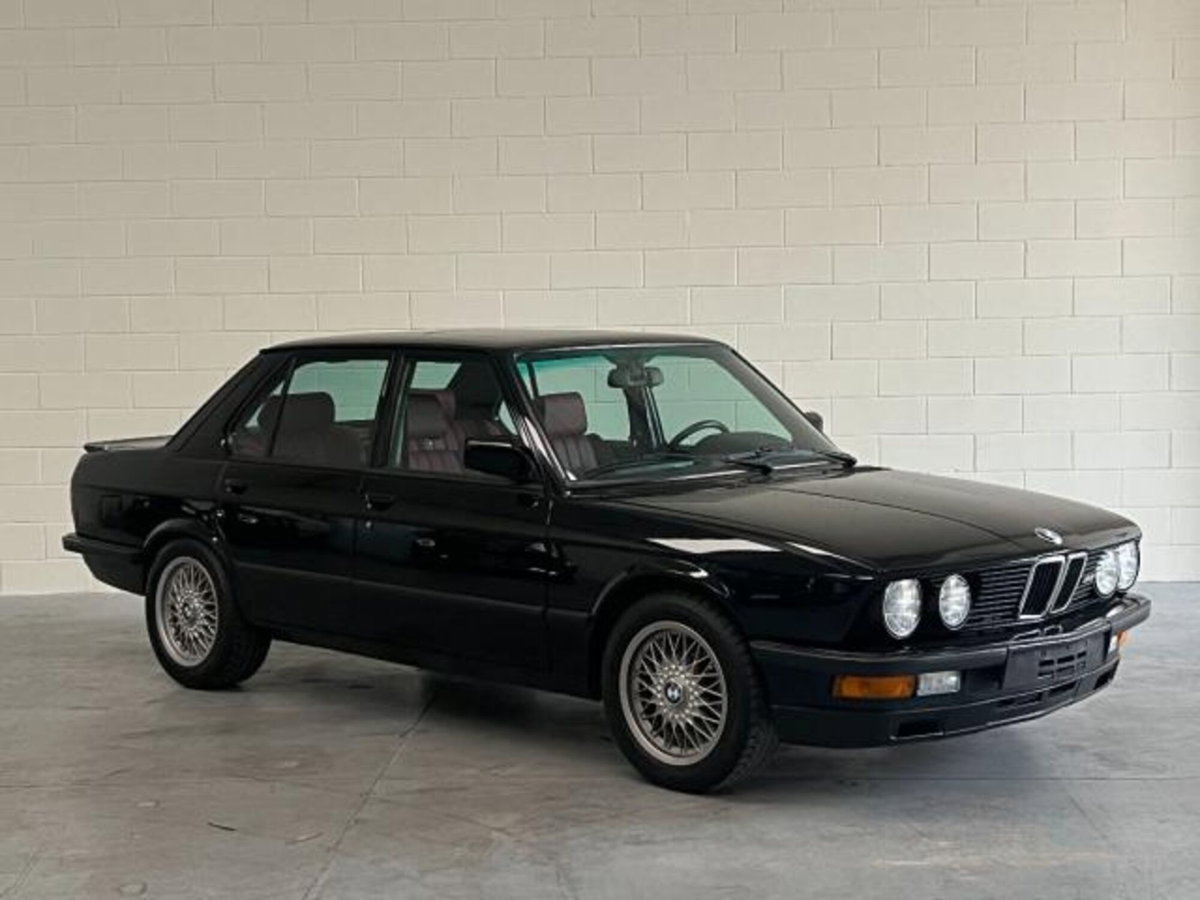 BMW Serie 5 M5 (5)