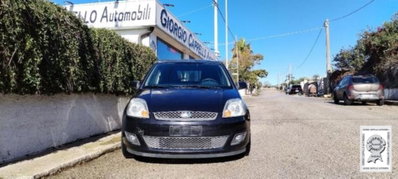 Ford Fiesta 1.4 TDCi 3p. Titanium (2)