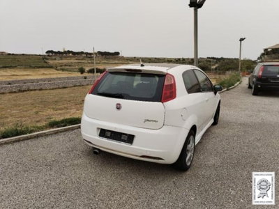 Fiat Grande Punto 1.3 MJT 90 CV 3 porte Dynamic (2)