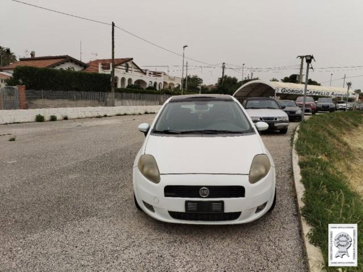 Fiat Grande Punto 1.3 MJT 90 CV 3 porte Dynamic (4)