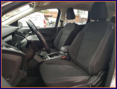 Ford Kuga 2.0 TDCI 150 CV S&S 4WD ST-Line (15)
