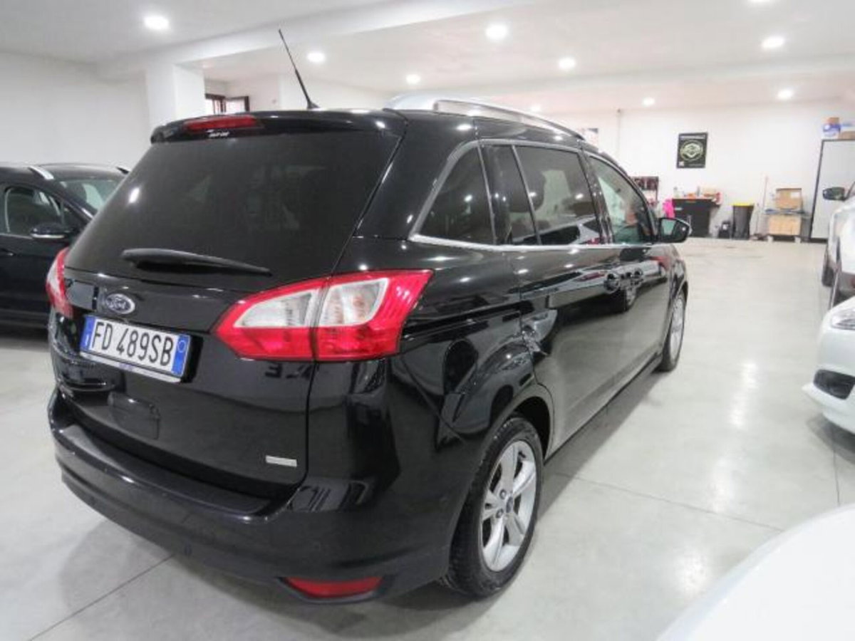 Ford C-Max 1.5 TDCi 120CV Powershift Start&Stop Titanium (5)