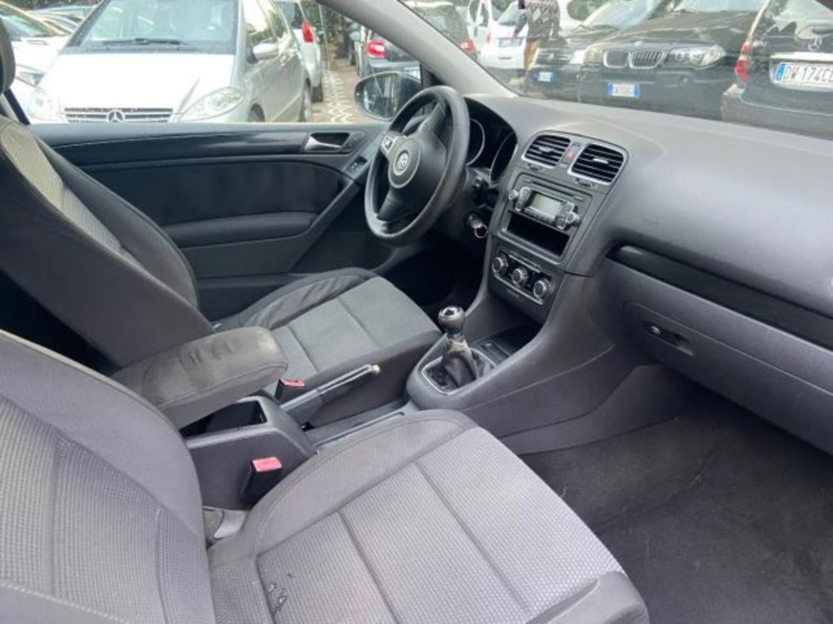 Volkswagen Golf 1.6 3p. Trendline (2)
