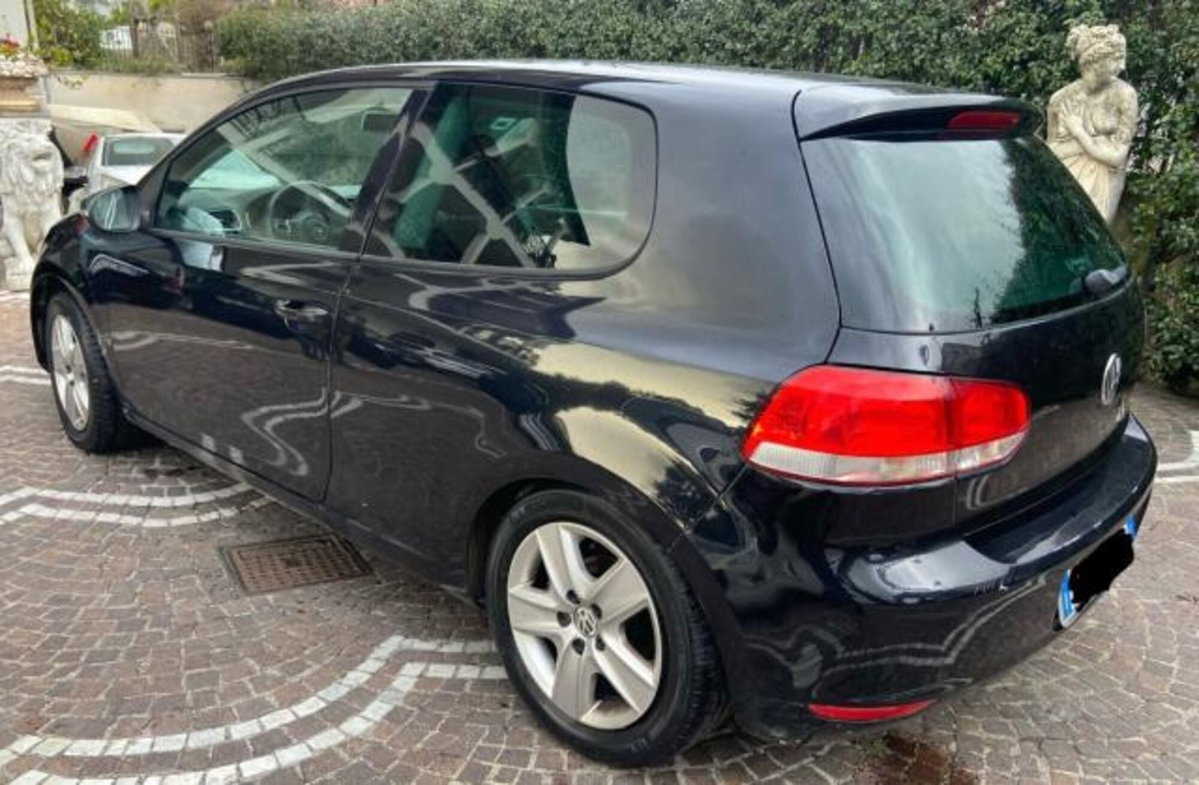 Volkswagen Golf 1.6 3p. Trendline (4)