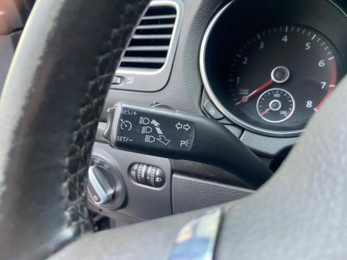 Volkswagen Golf 1.6 3p. Trendline (5)