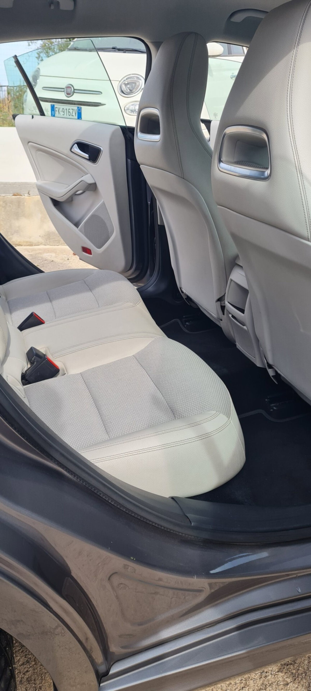 Mercedes-Benz CLA Shooting Brake 180 d Automatic Executive (10)