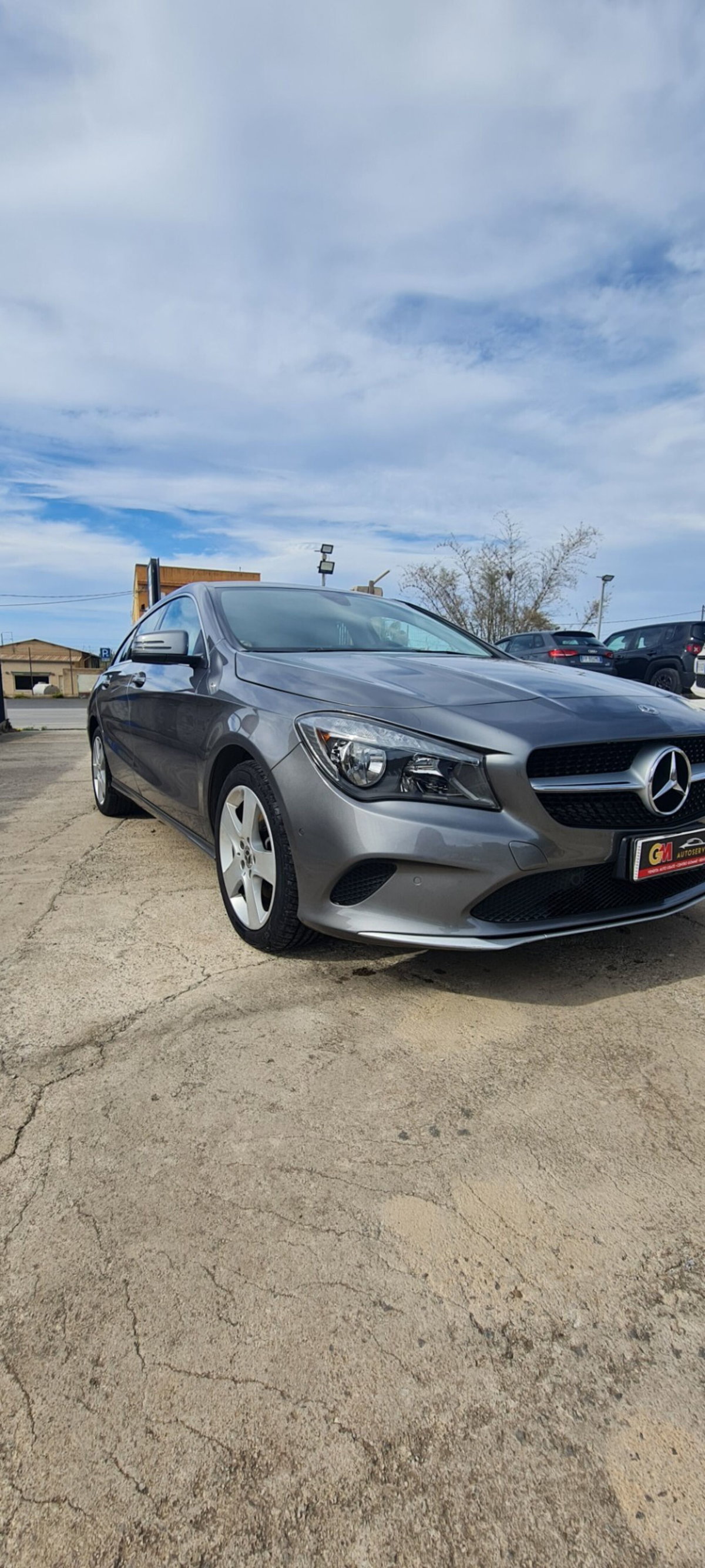 Mercedes-Benz CLA Shooting Brake 180 d Automatic Executive (2)
