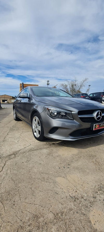 Mercedes-Benz CLA Shooting Brake 180 d Automatic Executive (2)