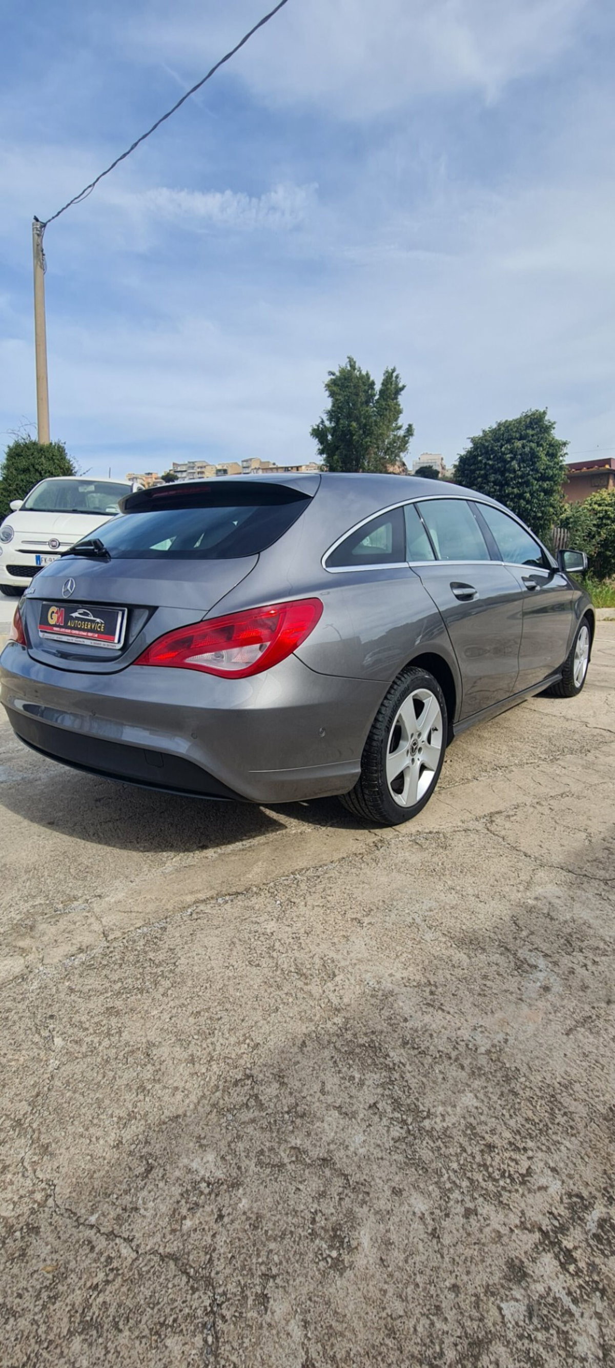 Mercedes-Benz CLA Shooting Brake 180 d Automatic Executive (3)