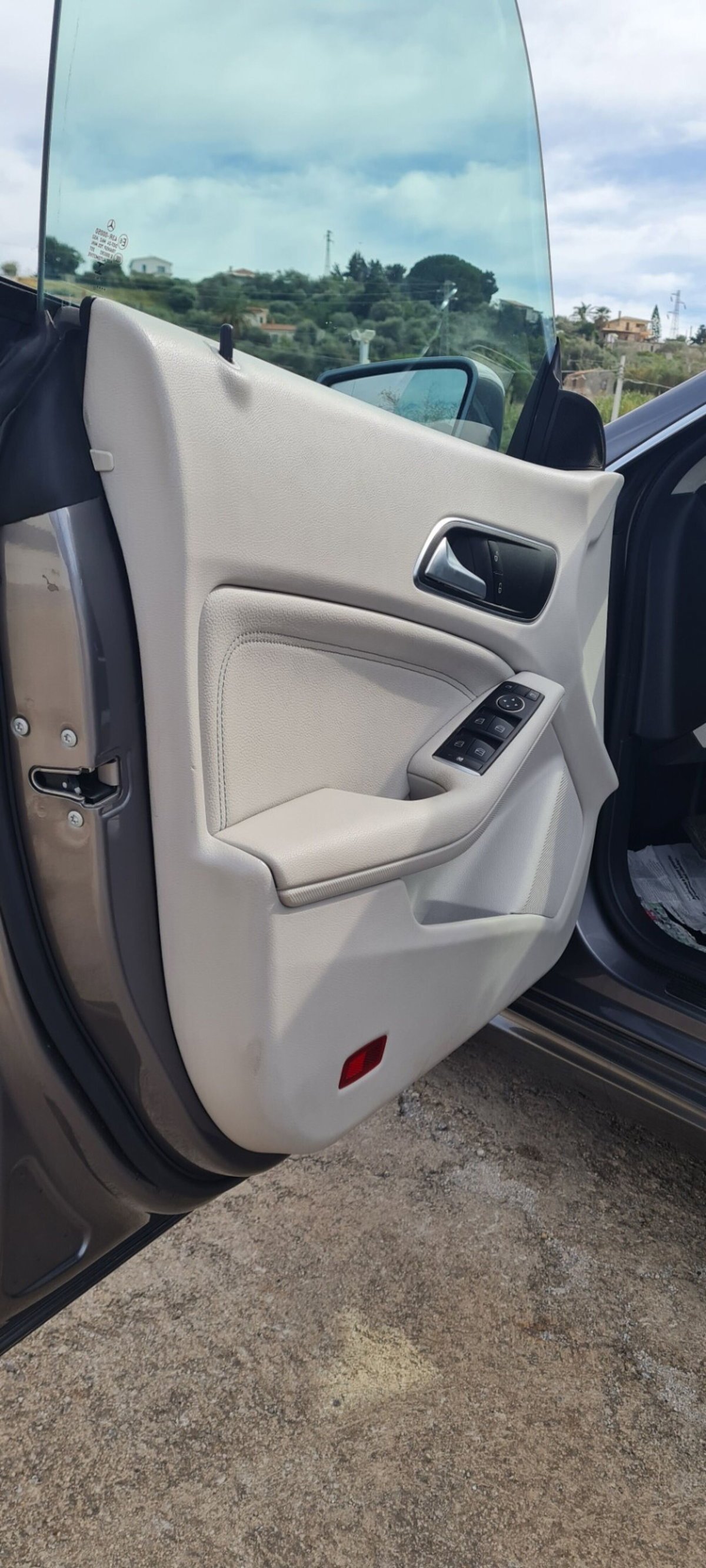 Mercedes-Benz CLA Shooting Brake 180 d Automatic Executive (6)