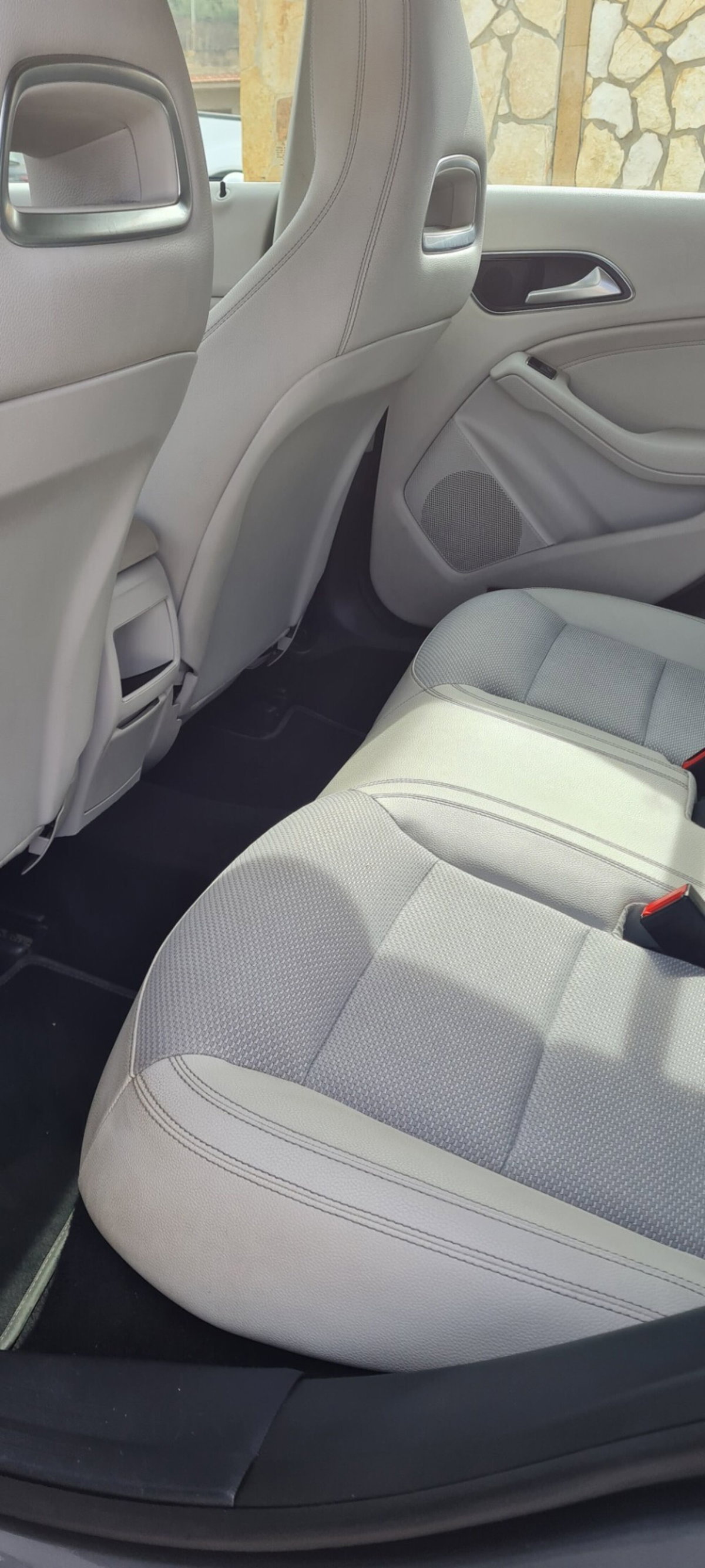 Mercedes-Benz CLA Shooting Brake 180 d Automatic Executive (7)
