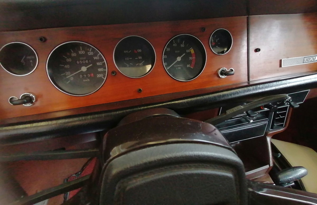 Fiat 132 1.6 (10)