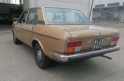 Fiat 132 1.6 (2)