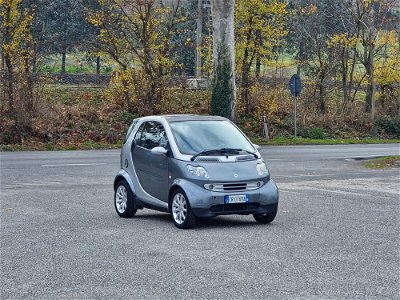 smart fortwo 800 coupé pure cdi my 04 usata