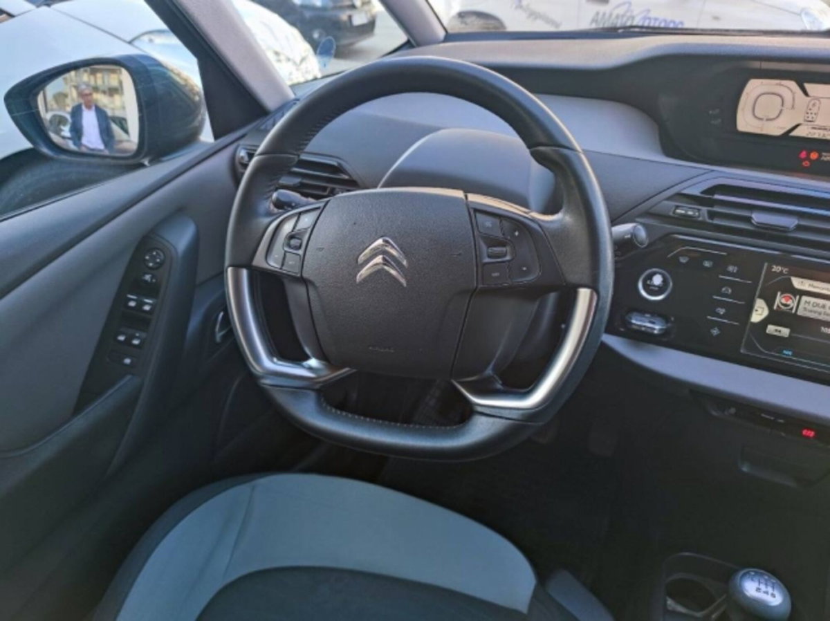 Citroen C4 Picasso 1.6 e-HDi 115 Exclusive (14)