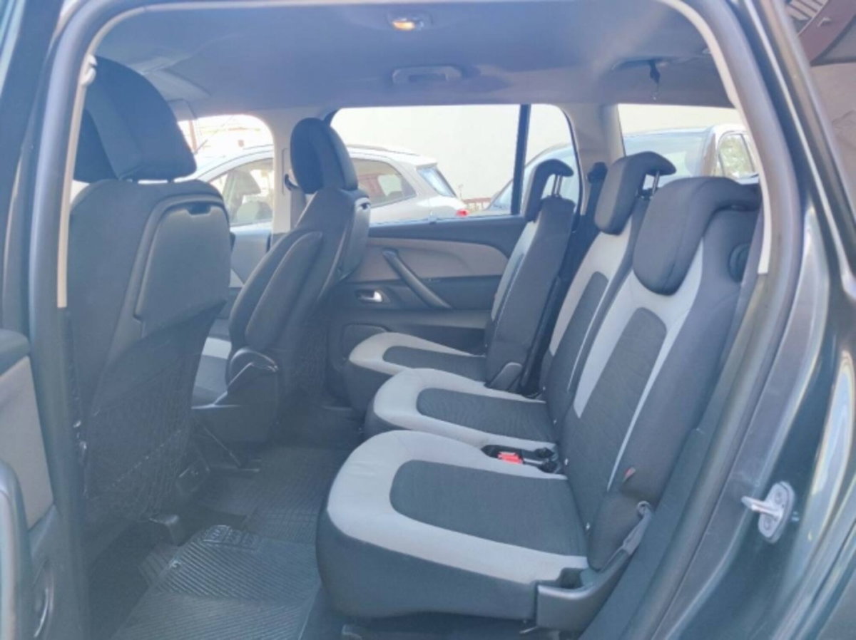 Citroen C4 Picasso 1.6 e-HDi 115 Exclusive (9)