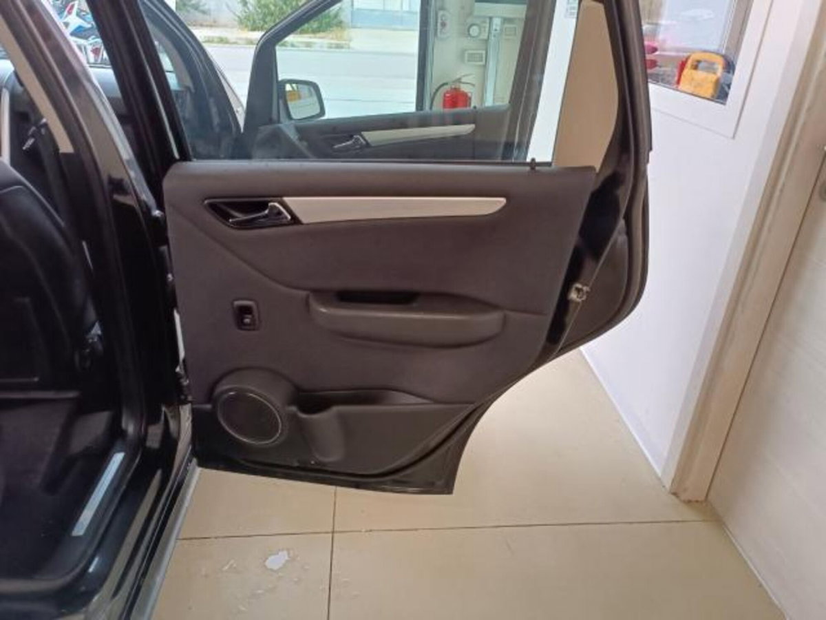 Mercedes-Benz Classe A 180 CDI Elegance (16)