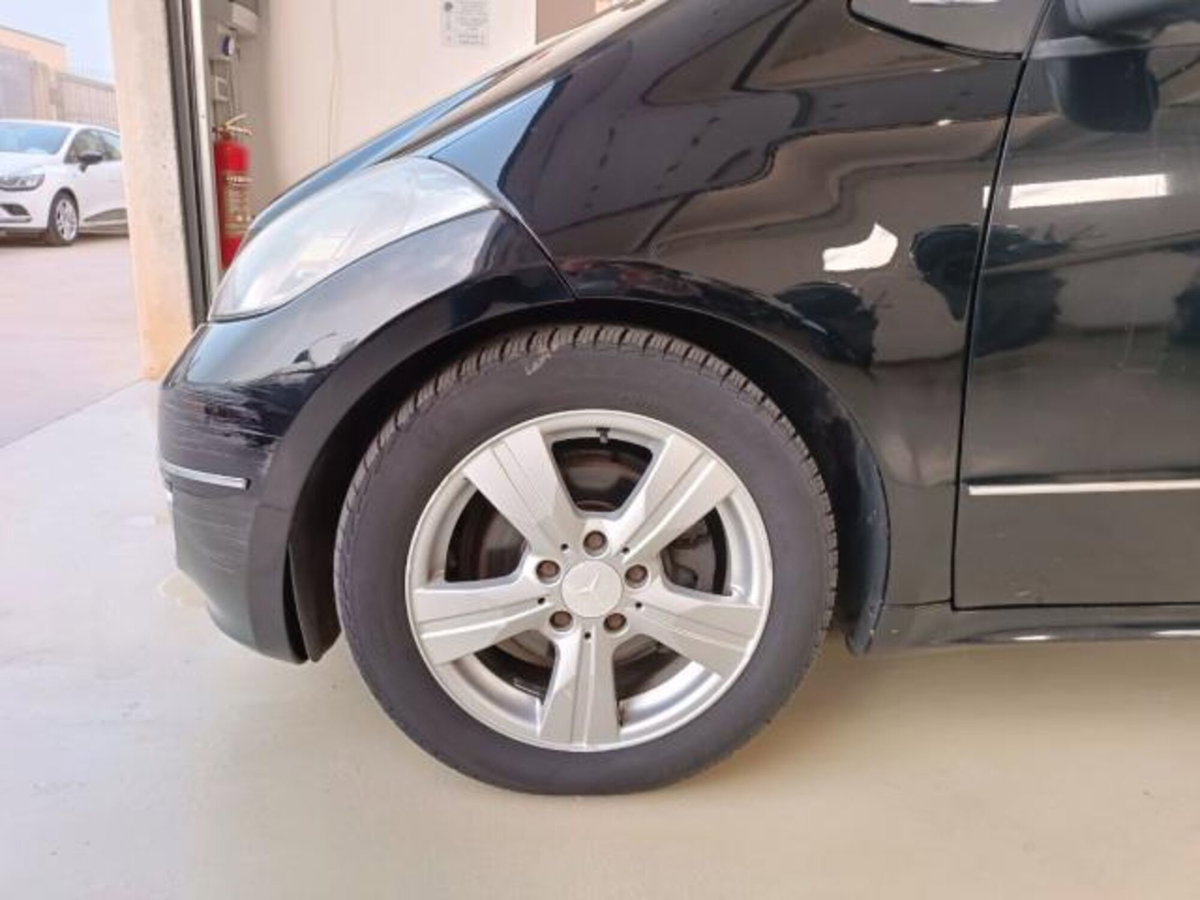 Mercedes-Benz Classe A 180 CDI Elegance (19)
