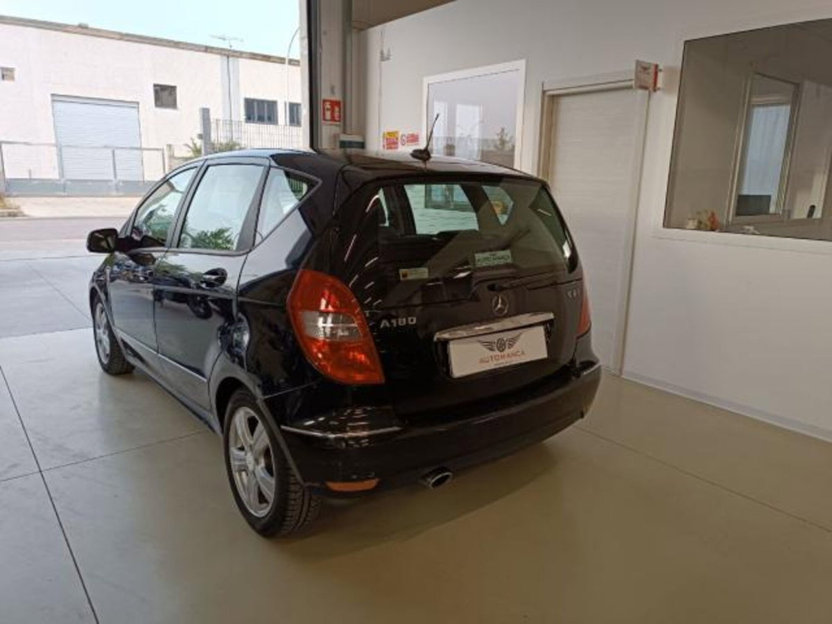 Mercedes-Benz Classe A 180 CDI Elegance (4)
