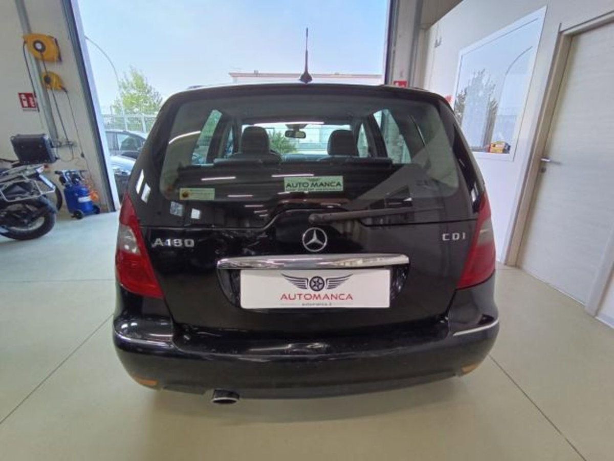 Mercedes-Benz Classe A 180 CDI Elegance (5)