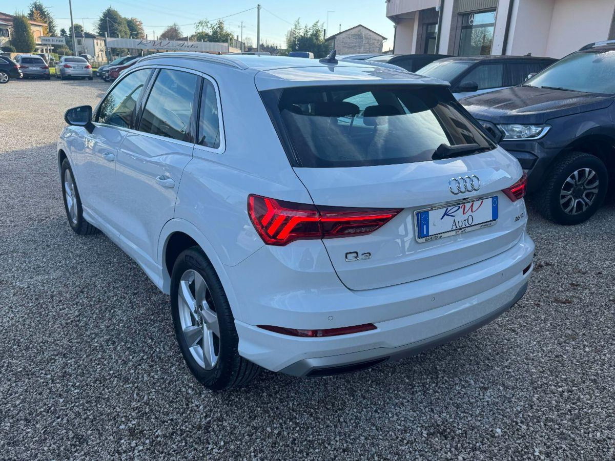 Audi Q3 Sportback 35 TDI quattro S tronic S line edition (4)
