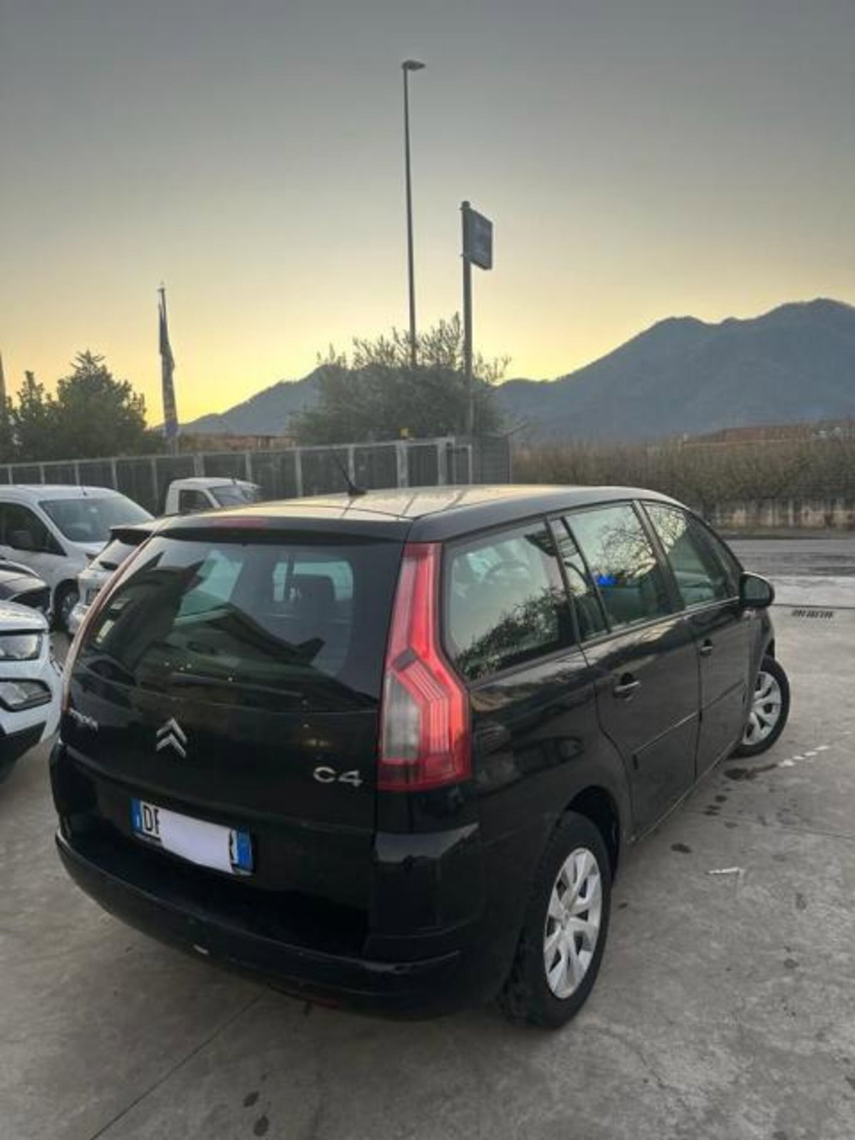 Citroen C4 Picasso 1.6 HDi 110 FAP CMP6 airdream Ideal (3)