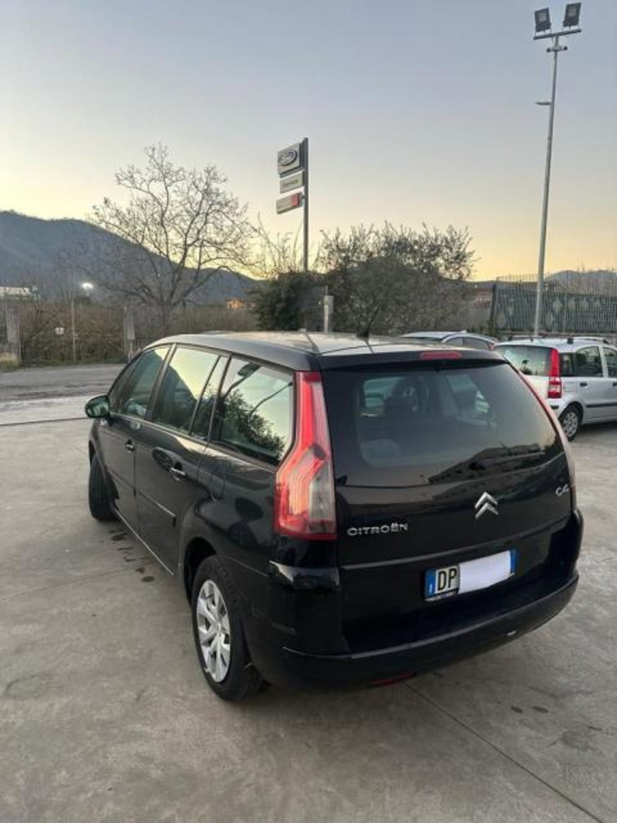 Citroen C4 Picasso 1.6 HDi 110 FAP CMP6 airdream Ideal (4)