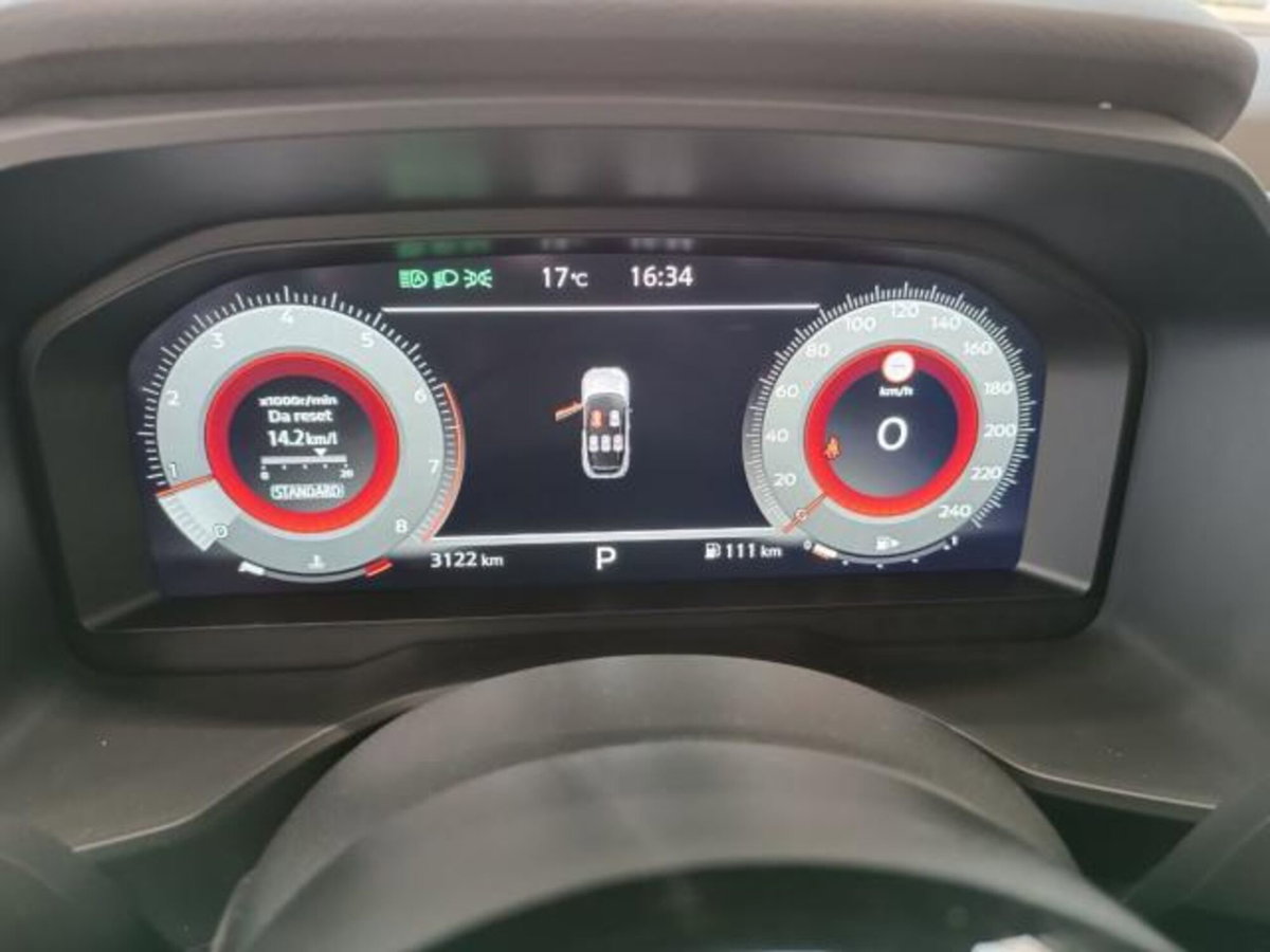 Nissan Qashqai 1.3 DIG-T 160 CV DCT Business (10)