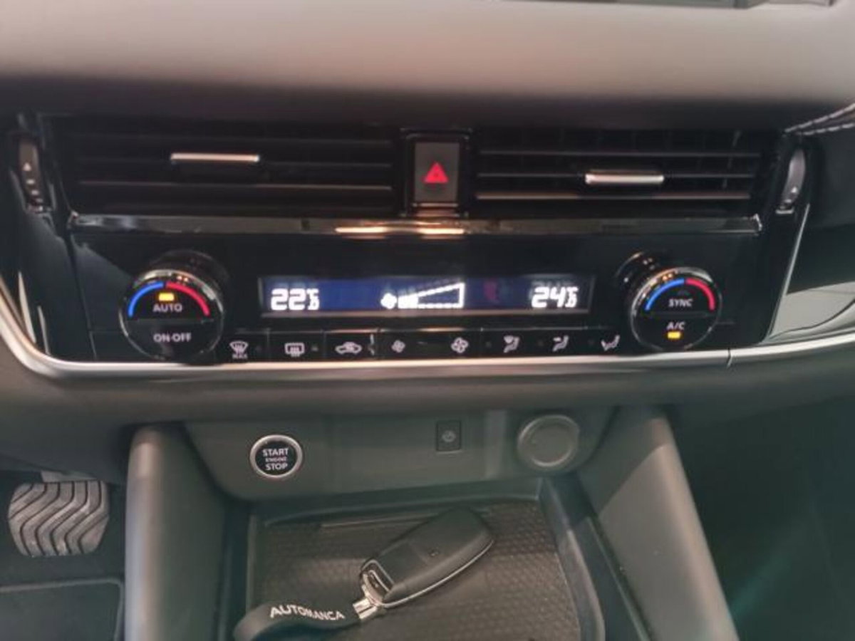 Nissan Qashqai 1.3 DIG-T 160 CV DCT Business (12)