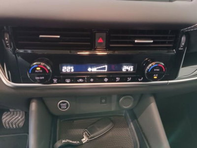 Nissan Qashqai 1.3 DIG-T 160 CV DCT Business (12)
