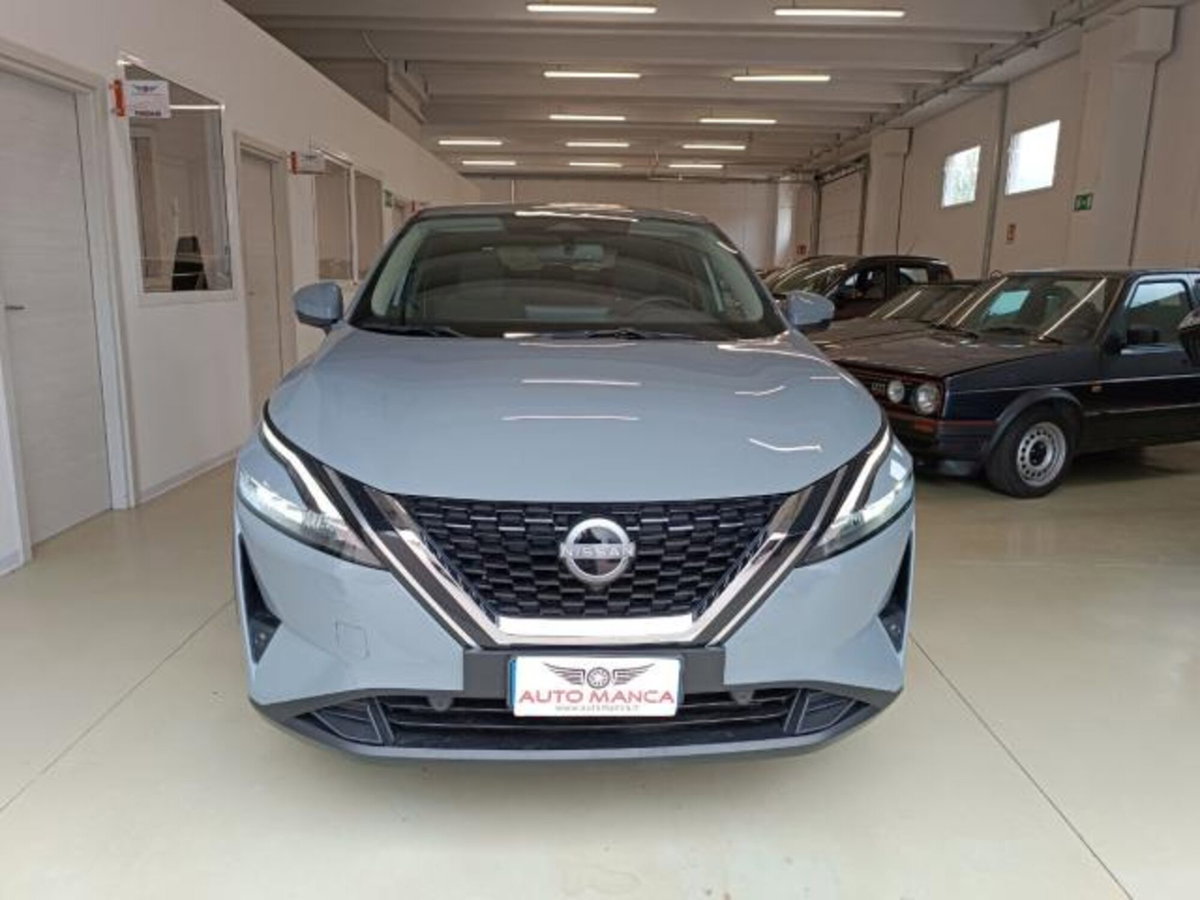 Nissan Qashqai 1.3 DIG-T 160 CV DCT Business (2)
